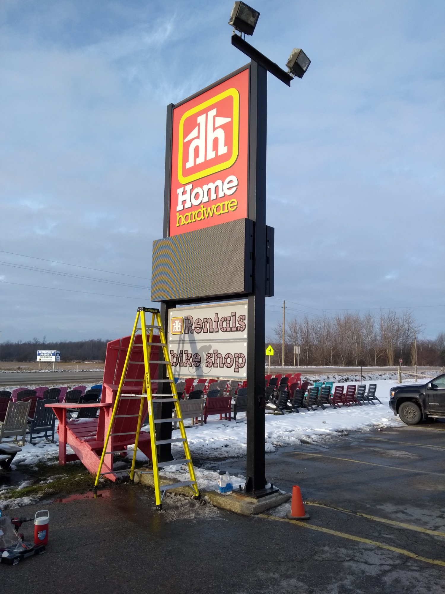 Home Hardware Kincardine LED Sign